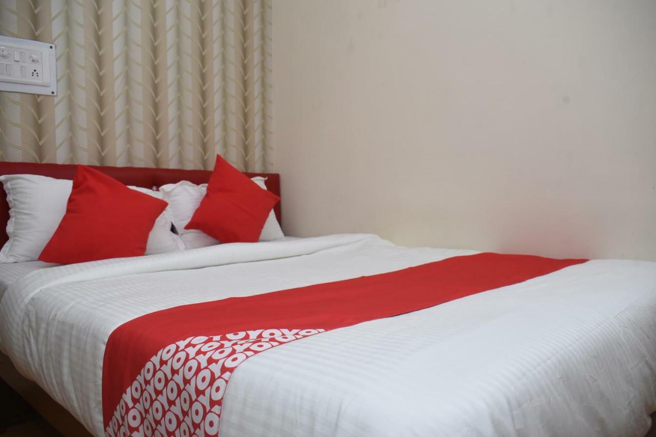 Oyo 45320 Hotel Mars Agartala Exterior photo