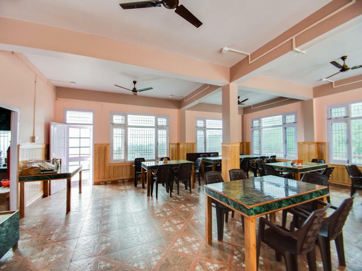 Oyo 45320 Hotel Mars Agartala Exterior photo
